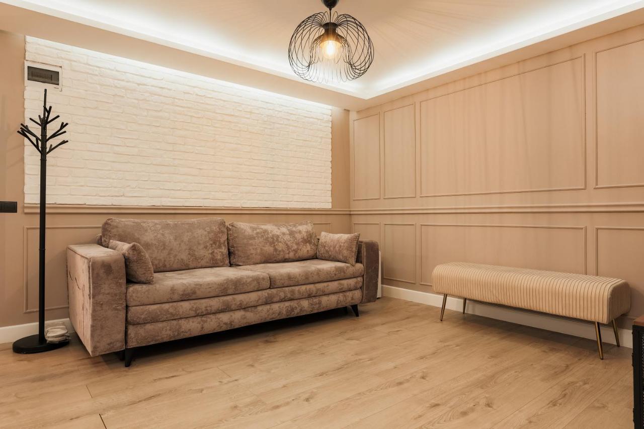 Aparthotel Nest Inn Meteor Cluj-Napoca Eksteriør billede