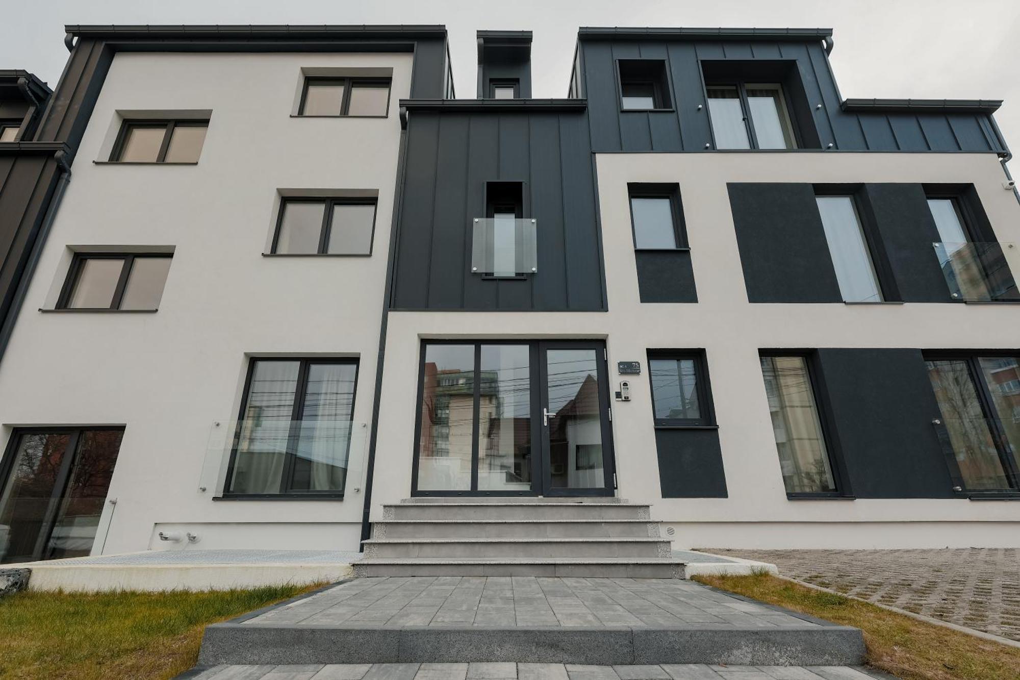Aparthotel Nest Inn Meteor Cluj-Napoca Eksteriør billede