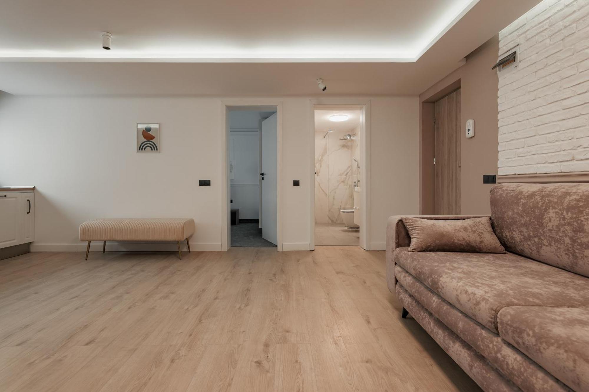 Aparthotel Nest Inn Meteor Cluj-Napoca Eksteriør billede